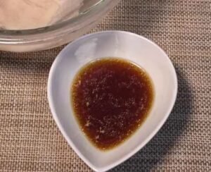 Savory soy and sesame dressing for chicken rice